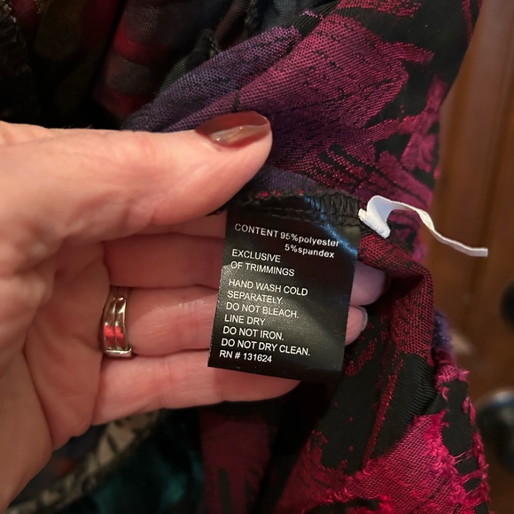 Calessa Vibrant Multicolor Top Size Large sku#92 - Picture 5 of 12